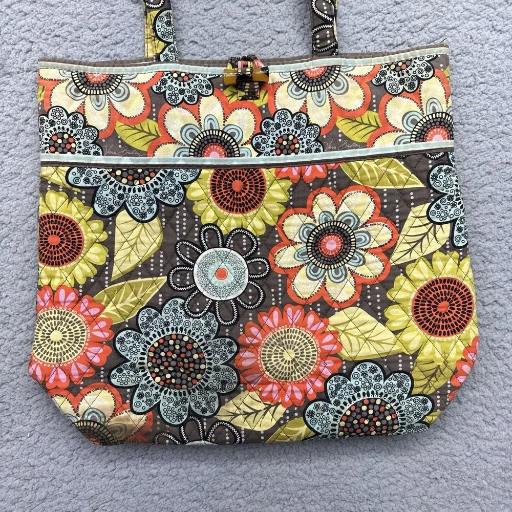 Vera Bradley Fabric Handbag Tote Bag Purse w/ Rare Vibrant Floral Pattern